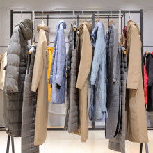 依依不舍服飾公司 原單外貿(mào)服裝與尾單服飾批發(fā)的專家